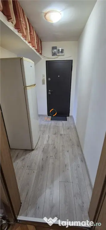 Apartament cu 3 camere la parter zona Complexul Studentesc