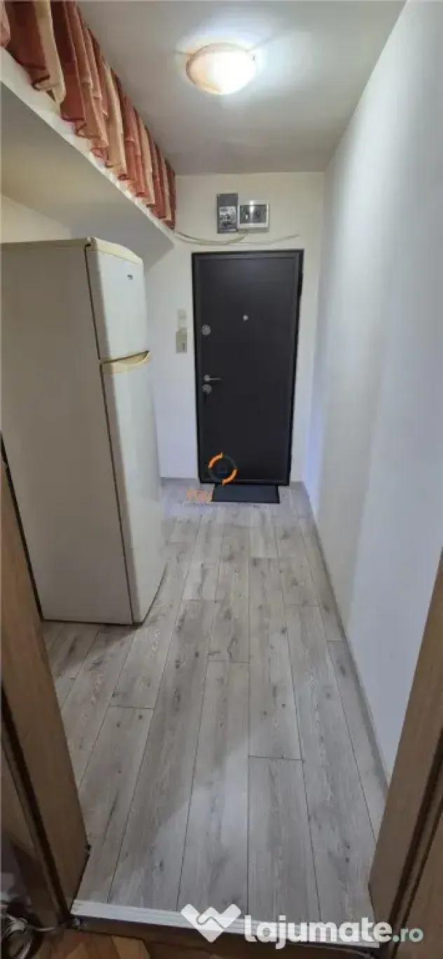 Apartament cu 3 camere la parter zona Complexul Studentesc