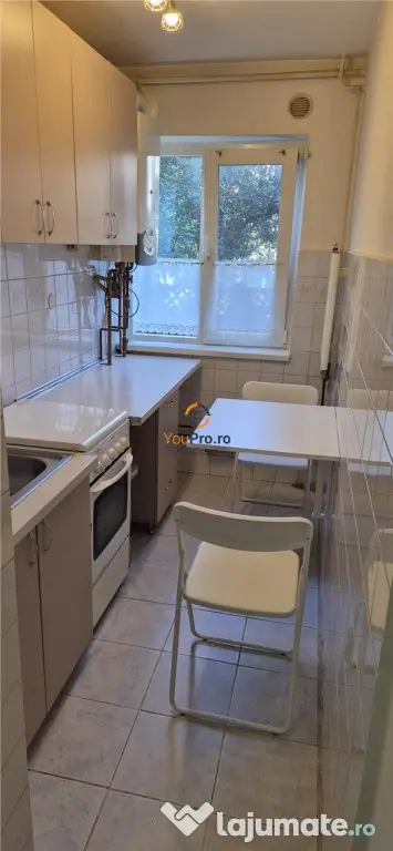 Apartament cu 3 camere la parter zona Complexul Studentesc
