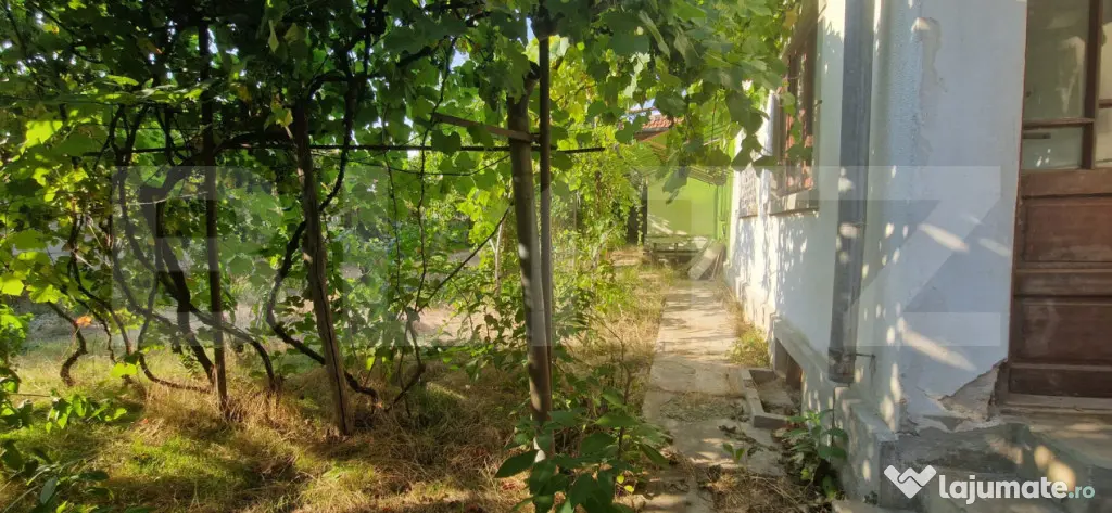 Teren 444 mp , dubla deschidere, zona Catargiu