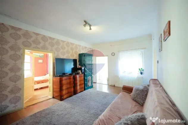 Casă de vânzare cu 4 camere - Santăul Mare, comuna Bor...