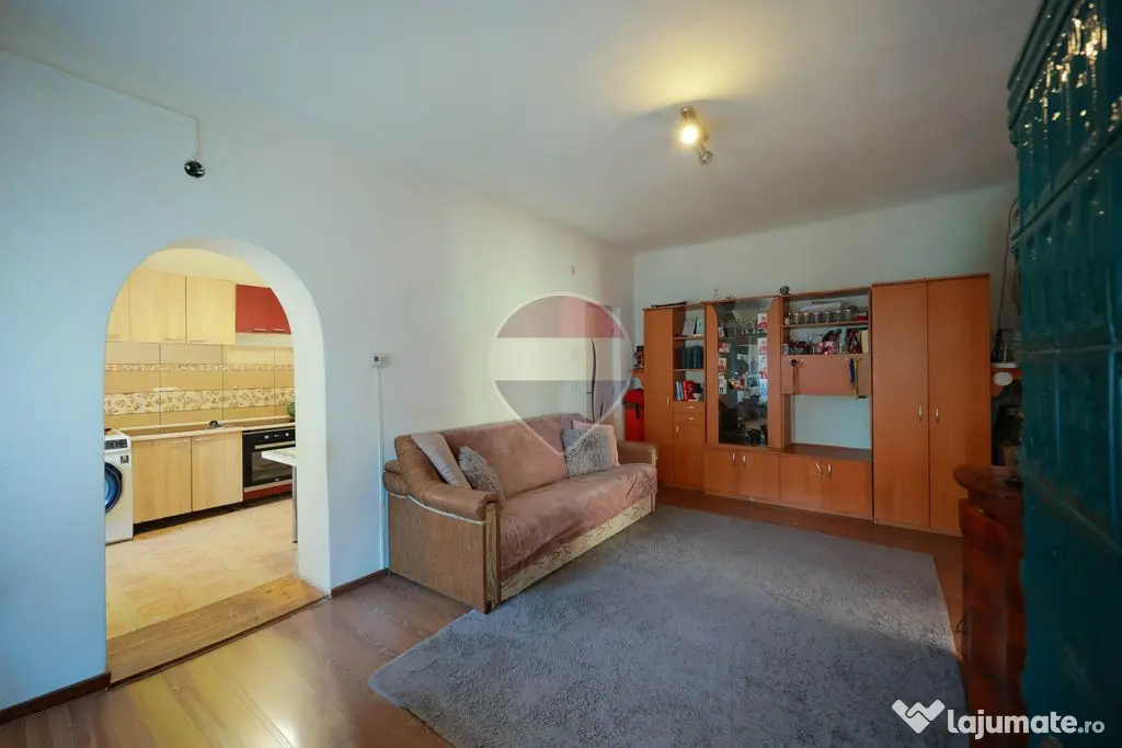 Casă de vânzare cu 4 camere - Santăul Mare, comuna Bor...