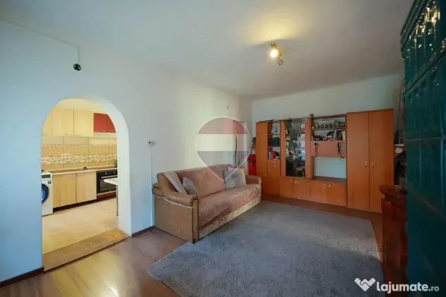 Casă de vânzare cu 4 camere - Santăul Mare, comuna Bor...