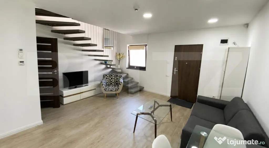 Inchiriez apartament - 2 camere- Central