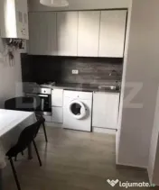 Închiriez apartament 2 camere | Centrul Civic – Bulevard