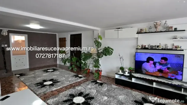 Cas#259; de V#226;nzare #238;n Gura Humorului | Aproape de C