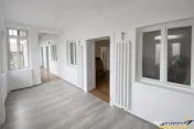 TUR 3D!In areal apreciabil,particulara casa cu 680 mp teren,