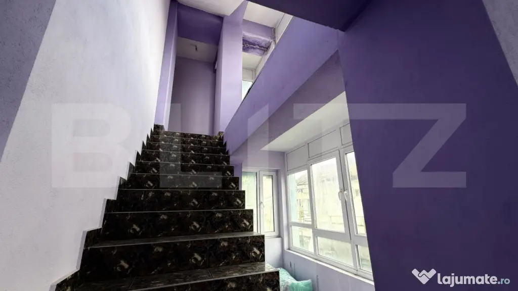 Ansamblu Comercial Ultracentral 1.258 mp — Piața Moreni,