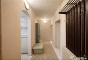 Casa potential:activitati comerciale, birouri, locuire multi 