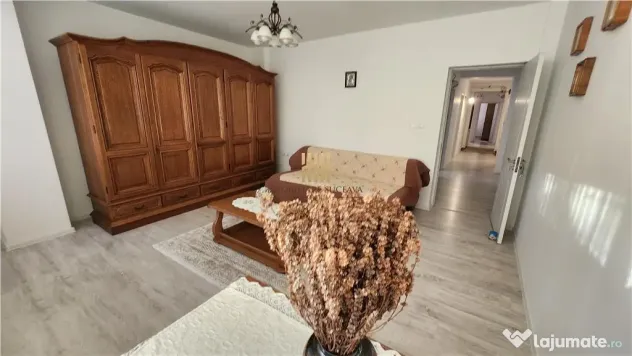 APARTAMENT 4 CAMERE DE V#194;NZARE #206;N SUCEAVA | BLOC NOU