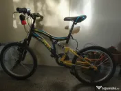Bicicleta mountain bike 