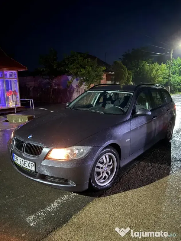 Vând urgent BMW în stare foarte bună ușor negociabil rog seriozitate