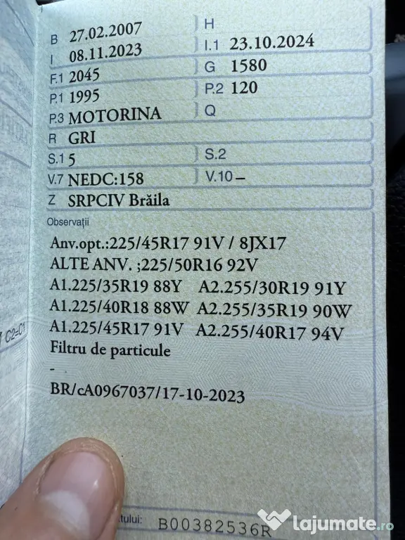 Vând urgent BMW în stare foarte bună ușor negociabil rog seriozitate