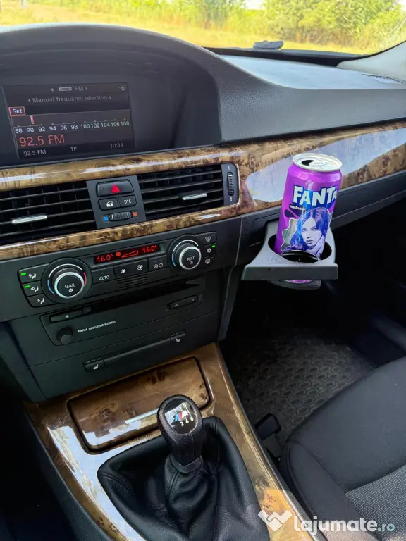 Vând urgent BMW în stare foarte bună ușor negociabil rog seriozitate