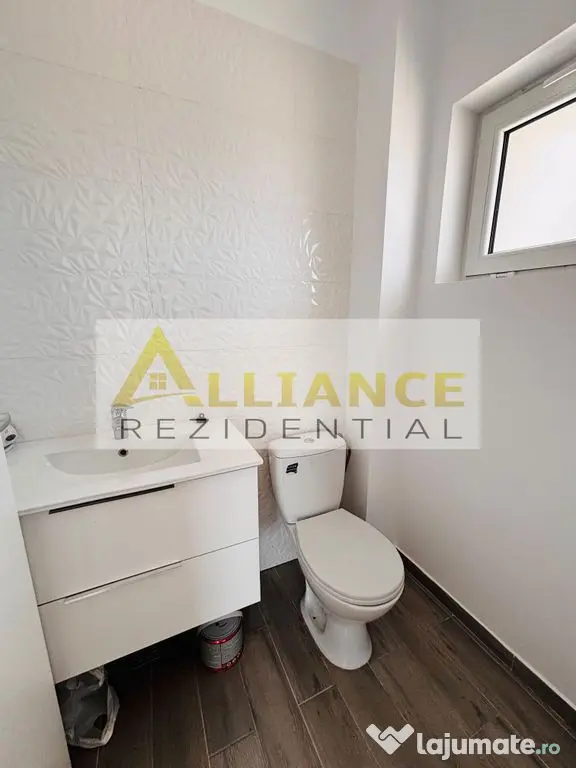 Casa tip duplex , 4 camere , 3 băi , 120 mp utili !