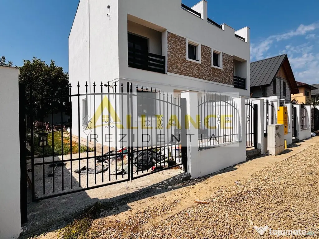 Casa tip duplex , 4 camere , 3 băi , 120 mp utili !