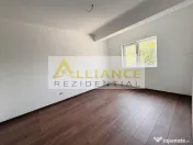 Casa tip duplex , 4 camere , 3 băi , 120 mp utili !