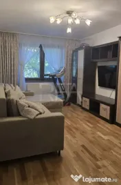 4 camere, et 3/8, anvelopat, CENTRALA, 89mp-Crangasi 