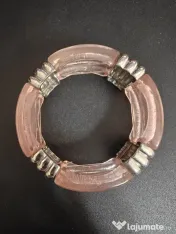 Bratara cu elastic deosebita 