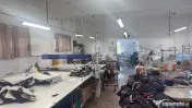 Clădire comercială cu birouri și spațiu, teren 12 ari 