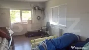 Clădire comercială cu birouri și spațiu, teren 12 ari 
