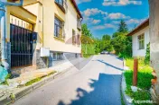 Vilă individuală 8 camere, str. Horia, la 800 metri de ... 