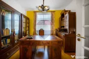 Vilă individuală 8 camere, str. Horia, la 800 metri de ... 