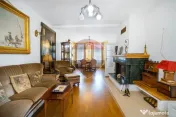 Vilă individuală 8 camere, str. Horia, la 800 metri de ... 