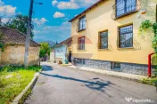 Vilă individuală 8 camere, str. Horia, la 800 metri de ... 