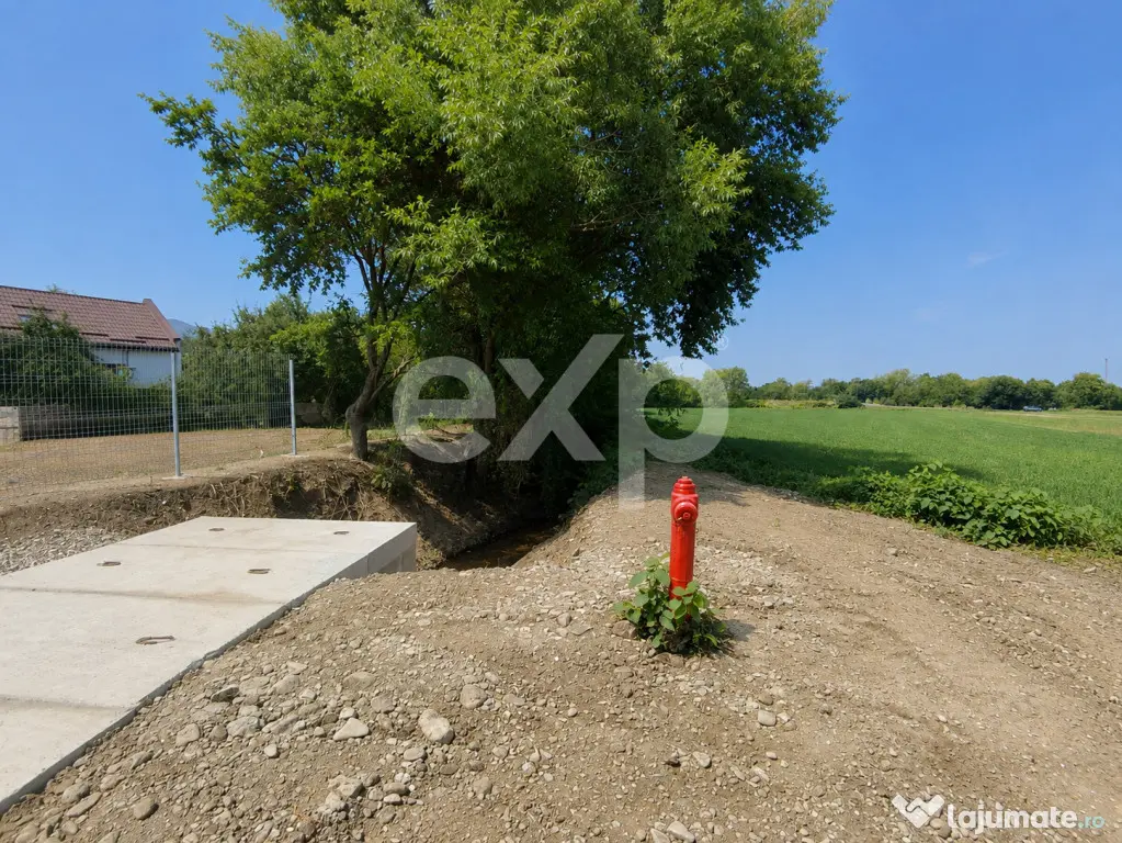 TEREN 800 MP CU CONSTRUCȚIE ÎNCEPUTĂ – SĂCELE, STR. AV