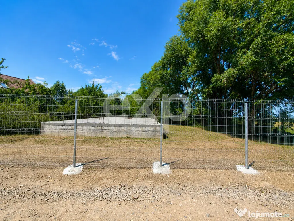 TEREN 800 MP CU CONSTRUCȚIE ÎNCEPUTĂ – SĂCELE, STR. AV