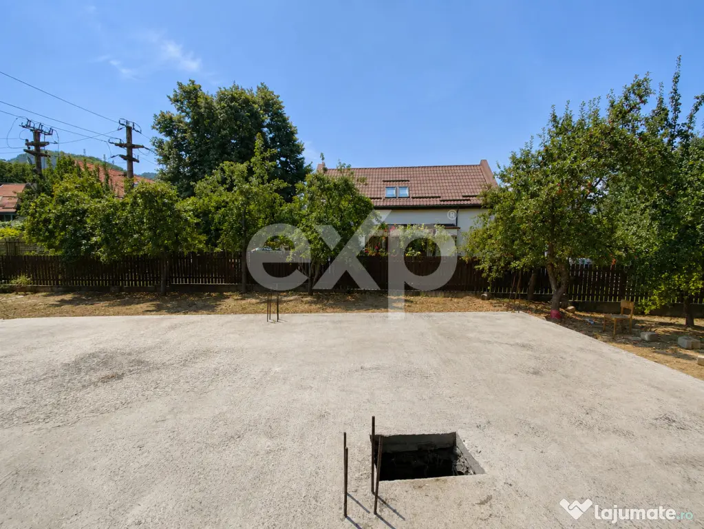 TEREN 800 MP CU CONSTRUCȚIE ÎNCEPUTĂ – SĂCELE, STR. AV