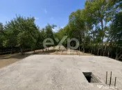 TEREN 800 MP CU CONSTRUCȚIE ÎNCEPUTĂ – SĂCELE, STR. AV