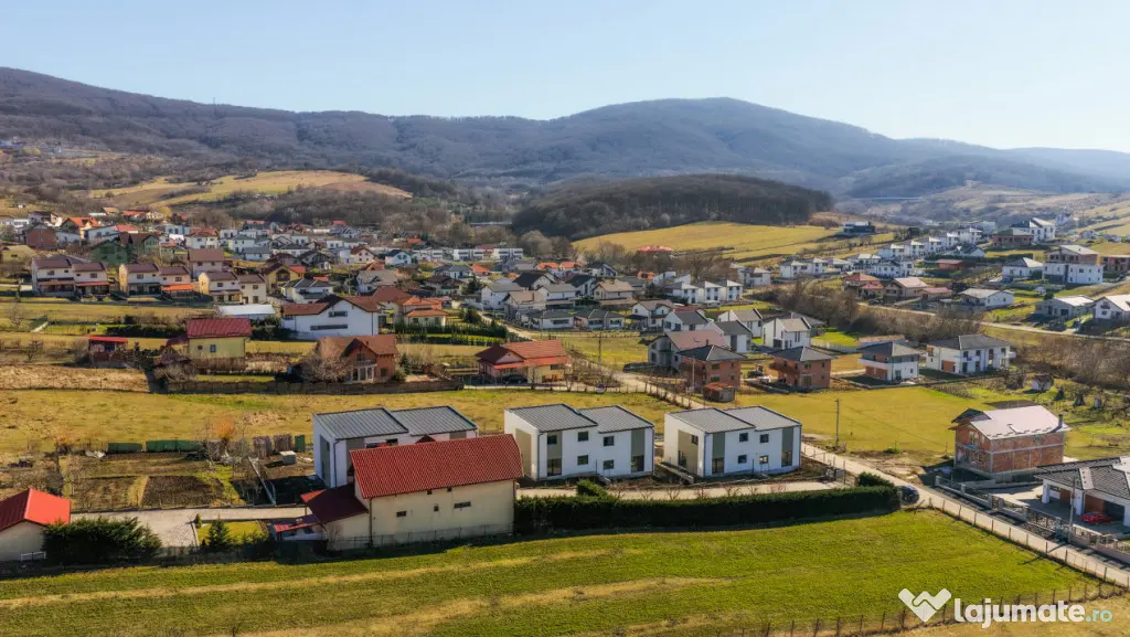 Casa NOUA cu CF, zona Bradet-Meses, incalzire in pardoseala,