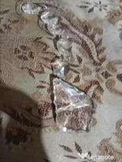 Vând sticla pentru coliere