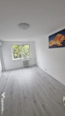 Propr. vand apartament 2 camere, conf.1, dec., et. 2 din 8 Croitoru Vasile nr. 5 Piata Rahova