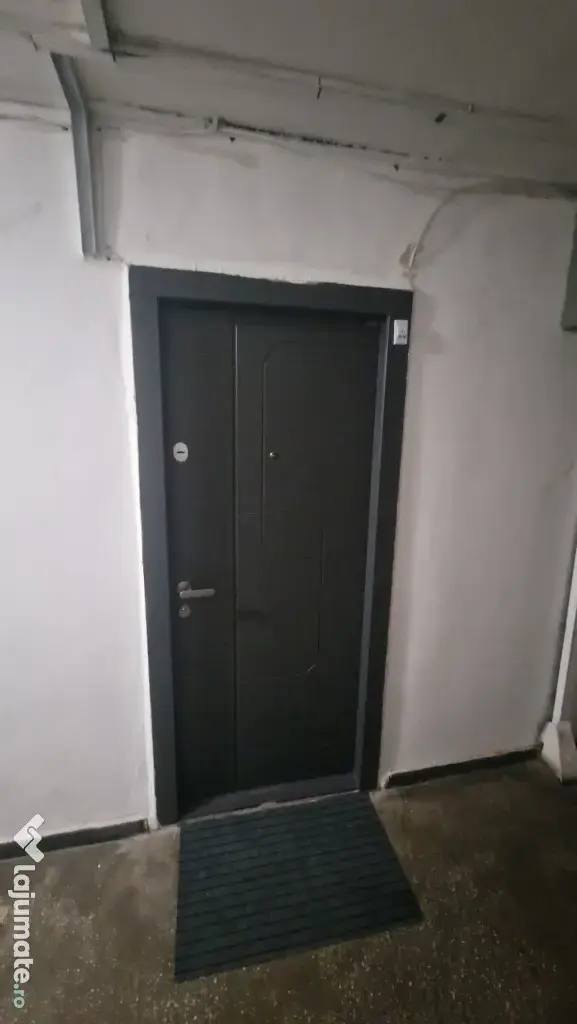 Propr. vand apartament 2 camere, conf.1, dec., et. 2 din 8 Croitoru Vasile nr. 5 Piata Rahova