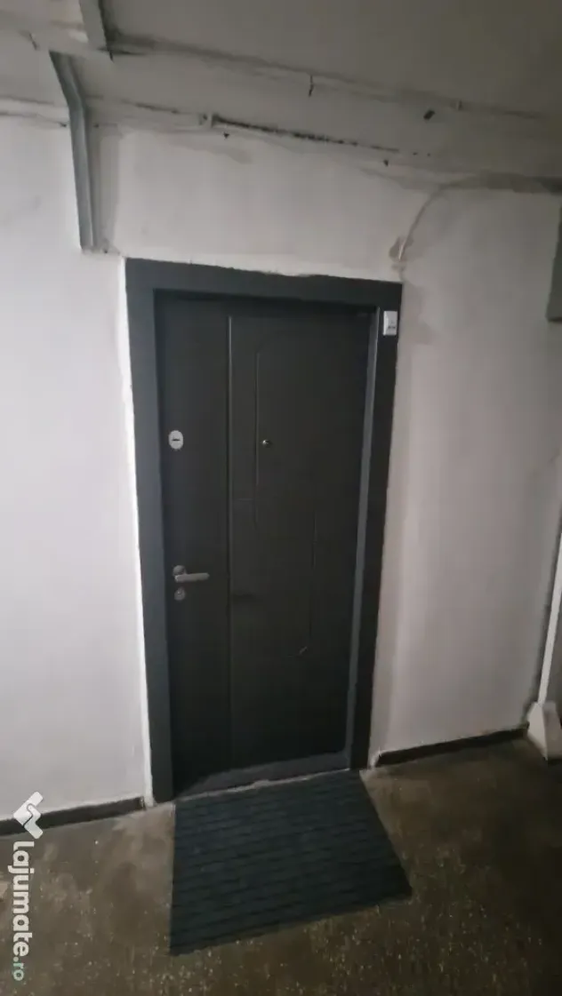 Propr. vand apartament 2 camere, conf.1, dec., et. 2 din 8 Croitoru Vasile nr. 5 Piata Rahova