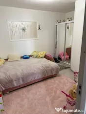 Apartament 3 camere, 68MP+2 Parcari, Zona Florilor, Floresti