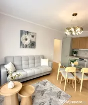 Apartament 3 camere 44 mp Floresti zona Terra 