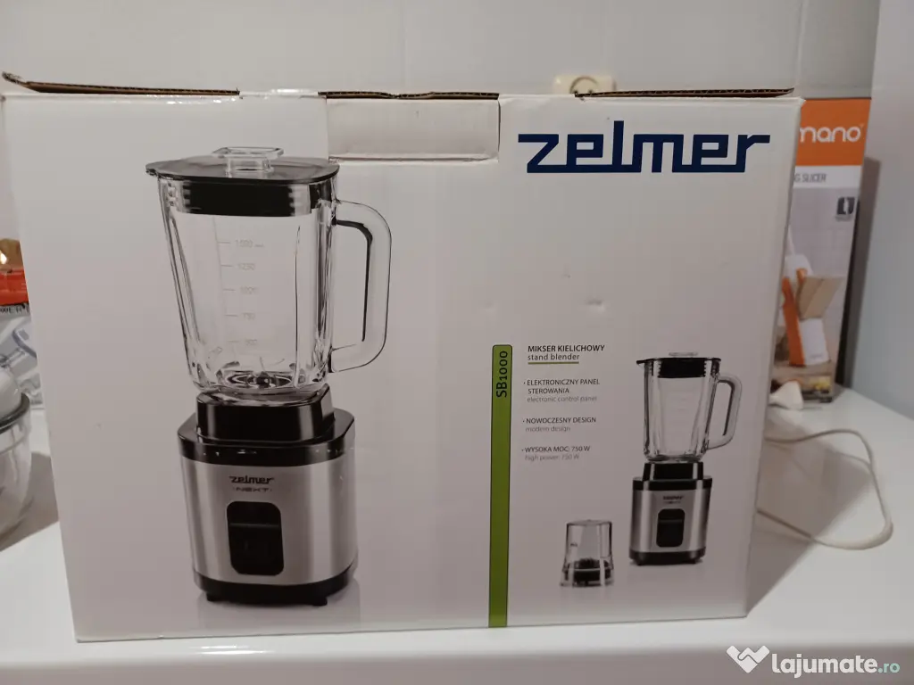 Blender Zelmer nou, cu cană din sticlă groasă, de 1,5 litri, putere 750 W