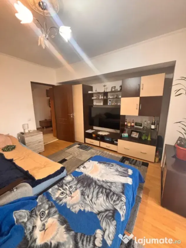 Apartament 4 camere, 58 mp ,zona Florilor ,Floresti