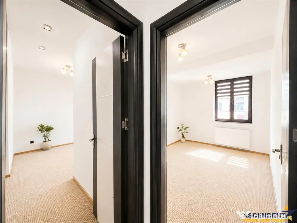 Decomandat, etaj1, totul nou, 2 parcari subterane, balcon in