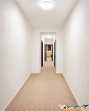 Decomandat, etaj1, totul nou, 2 parcari subterane, balcon in