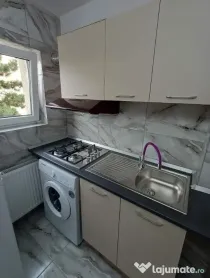 Garsoniera confort 1 Etaj 2 - Zona Zamca