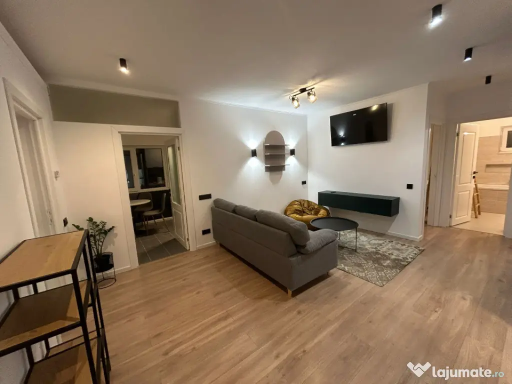 Apartament 3 camere, 70mp | Zona Teilor | Floresti |