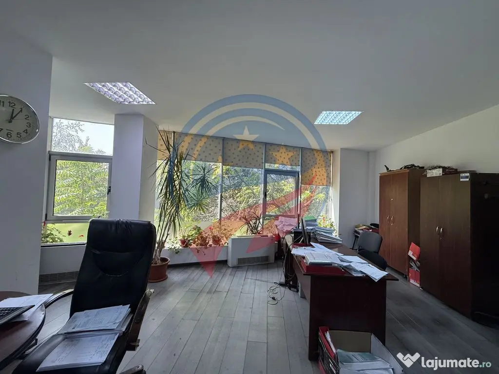 Spațiu comercial și birouri de închiriat – Bd. N. Ti...