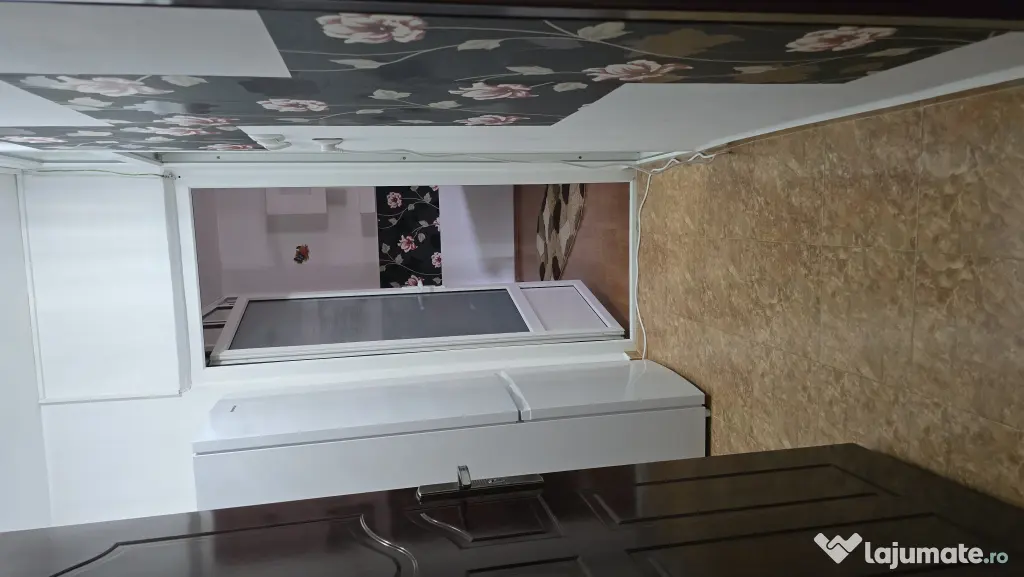 Ofer spre inchiriere Garsoniera confort 1