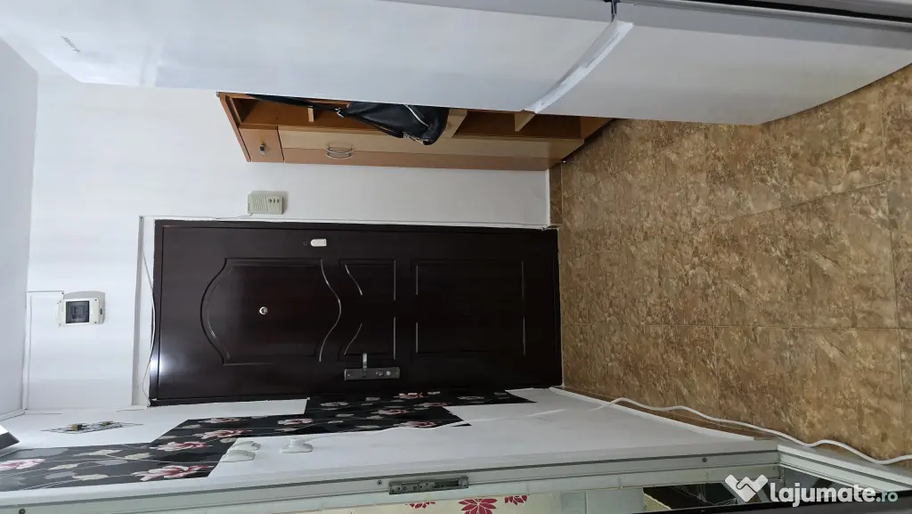 Ofer spre inchiriere Garsoniera confort 1