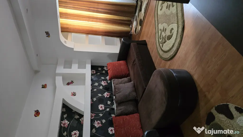 Ofer spre inchiriere Garsoniera confort 1